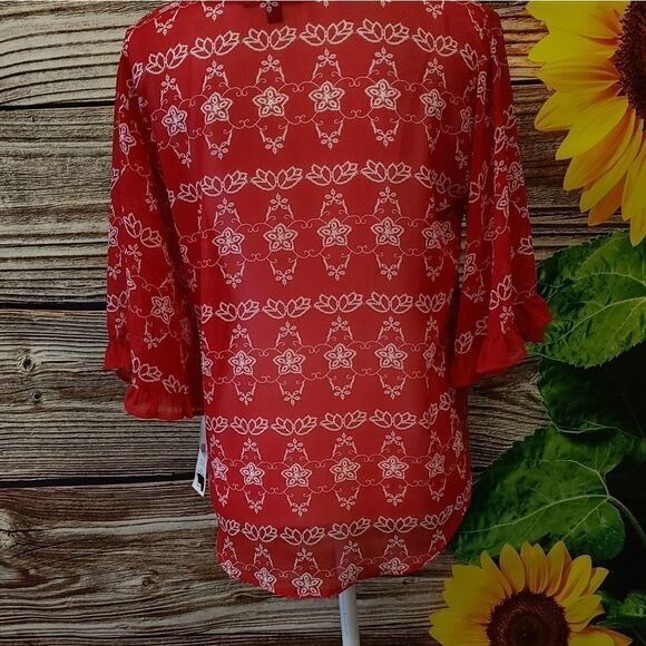 Signature studio red/white mid Sleeve  blouse  NWT - Picture 4 of 4